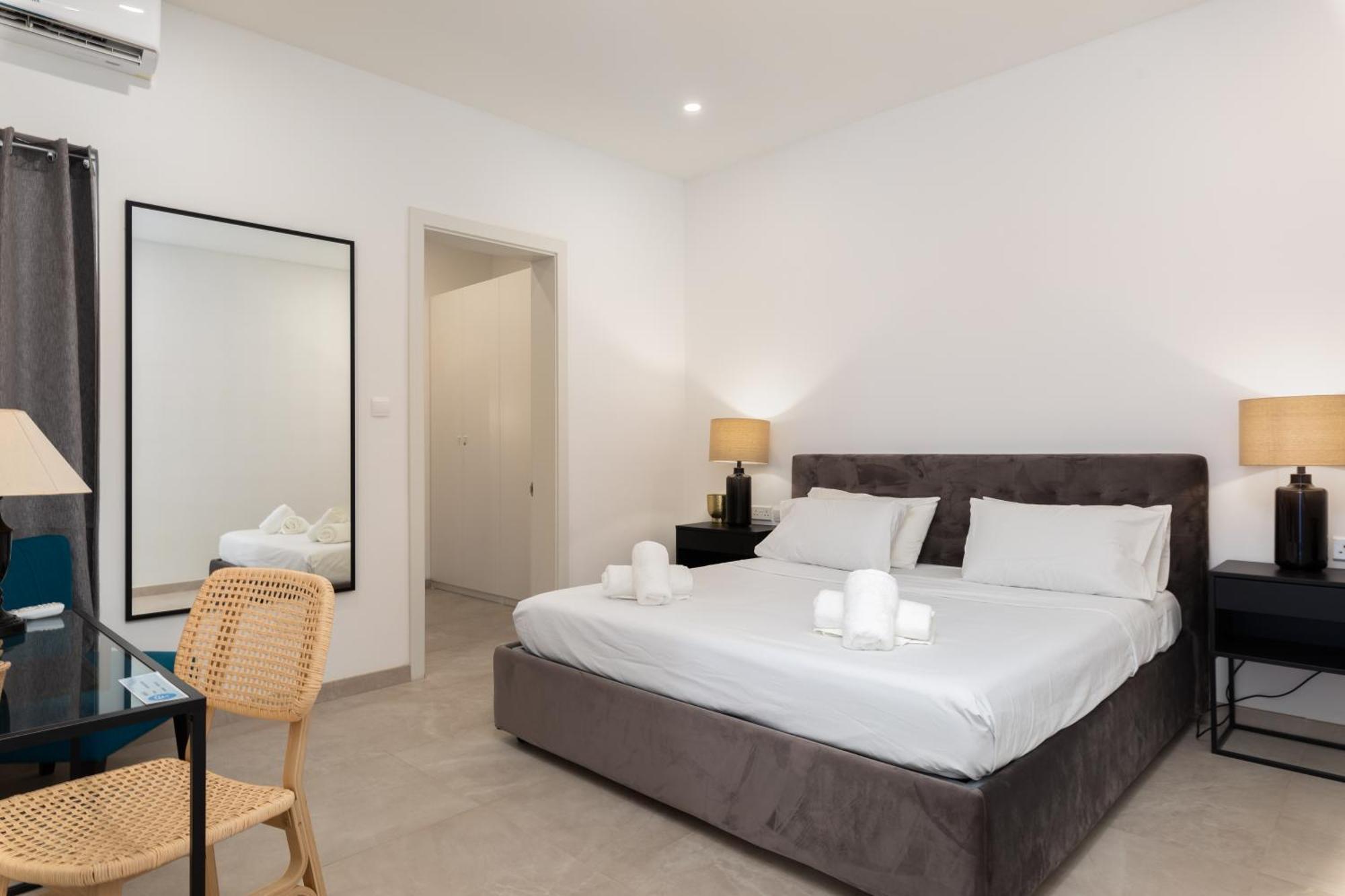 Modern 1Br Spacious Apartment With Terrace - Close To St Thomas Bay Marsaskala Eksteriør billede